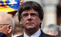 Lãnh đạo Catalonia vừa bị phế truất Carles Puigdemont. Ảnh: Reuters