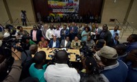 Đảng Zanu-PF họp báo tuyên bố kế hoạch luận tội Tổng thống Robert Mugabe. Ảnh: News24