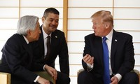 Nhật hoàng Akihito gặp Tổng thống Mỹ Donald Trump hồi đầu tháng 11. Ảnh: AFP