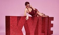 Kylie Jenner nóng bỏng trong sắc đỏ đón mùa Valentine mới