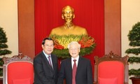 Tổng Bí thư, Chủ tịch nước Nguyễn Phú Trọng tiếp Chủ tịch Đảng Nhân dân Campuchia, Thủ tướng Chính phủ Campuchia Samdech Techo Hunsen.