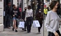 Angelina Jolie diện mốt không nội y, dẫn các con đi mua sắm
