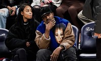 Kanye West hẹn hò mẫu nữ kém 20 tuổi giữa tin đồn vợ cũ cặp kè trai trẻ