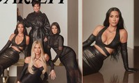 Kim Kardashian khoe vòng một ‘bốc lửa’, cùng mẹ và chị em gái lên trang bìa tạp chí