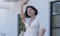 Nữ tiếp viên hàng không lẳng lơ nhất phim của Song Hye Kyo