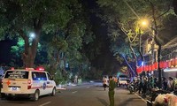 Bản tin 8H: 3 thanh niên tử vong do tai nạn giao thông lúc rạng sáng ở Hà Nội