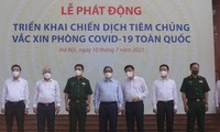 Thủ tướng Phạm Minh Chính dự Lễ Phát động triển khai Chiến dịch tiêm chủng vắc xin phòng COVID-19 toàn quốc