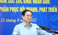 Thủ tướng Phạm Minh Chính phát biểu kết luận hội nghị ngày 21/8. Ảnh: Như Ý