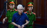 Cựu Tổng giám đốc DongABank Trần Phương Bình tại phiên tòa. Ảnh: Tân Châu