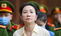 Bà Trương Mỹ Lan.