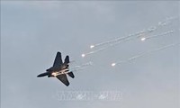 Máy bay chiến đấu F-35B Mỹ trình diễn tại triển lãm hàng không Singapore
