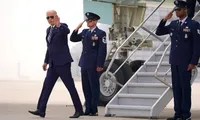 Tổng thống Mỹ Joe Biden đến sân bay quốc tế O'Hare ở Chicago ngày 28/6. (Ảnh: AP)