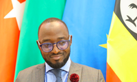 Nghị sĩ Uganda Hassan Kirumira bên lề Hội nghị Nghị sĩ trẻ toàn cầu lần thứ 9. (Ảnh: Như Ý)