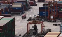 Các container hàng hóa tại cảng Diêm Điền, tỉnh Thâm Quyến, Trung Quốc. (Ảnh: Reuters)