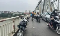 Nam sinh nhảy cầu Chương Dương giữa trời giá rét