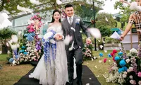 Khoảnh khắc Quang Hải nắm tay Chu Thanh Huyền lên lễ đường