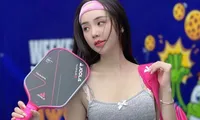 Mặc gì giữa tranh cãi chơi Pickleball chủ yếu khoe thân, làm màu