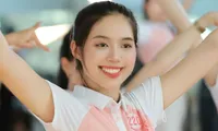 Thí sinh Hoa hậu Việt Nam mong chờ màn trình diễn cùng Hồ Ngọc Hà