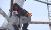 Những người thợ vắt vẻo trên cột điện 500kV mạch 3 trong nắng nóng gay gắt xứ Nghệ