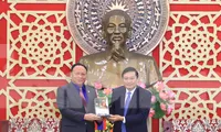 T.Ư Đoàn Thanh niên Nhân dân cách mạng Lào chào xã giao lãnh đạo tỉnh Nghệ An