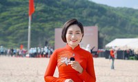 MC Liên Phạm: &apos;Những tiếng gọi thiêng liêng từ Tổ quốc đã vang lên trong tim mình&apos; 