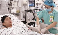 Hậu COVID-19, thiếu niên nguy kịch vì mắc sốt xuất huyết 