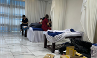 Phòng khám Răng - Hàm - Mặt và chăm sóc da nhưng thực hiện tăng kích thước &apos;cậu nhỏ&apos;
