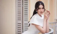 &apos;Á hậu học giỏi nhất Việt Nam&apos; khoe nhan sắc &apos;nữ thần&apos; trong bộ ảnh mới 