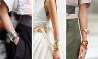 10 xu hướng phụ kiện gây sốt Hè 2021, có cả xu hướng Ngọc Trinh nhiệt tình lăng xê