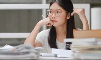 Những &quot;bẫy tâm lý&quot; khiến bạn mất cảm xúc và lòng tin vào những gì mình đang có