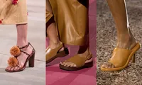Những kiểu sandal sắp &quot;càn quét&quot; mùa Hè: Phiên bản nâng cấp của dép xỏ ngón