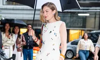 Taylor Swift, Gigi Hadid đang thổi cảm hứng vào giới thời trang bằng cách nào?