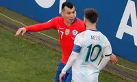 Cận cảnh pha xô xát khiến Messi dính thẻ đỏ sau 14 năm
