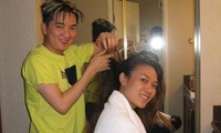 Bức ảnh Mỹ Tâm choàng khăn tắm được Đàm Vĩnh Hưng gỡ tóc gây ‘bão’