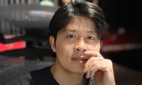 Showbiz 1/6: Nguyễn Văn Chung bán 2 triệu đồng một bài hát