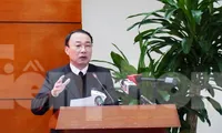 Phó chủ tịch tỉnh Lạng Sơn Nguyễn Công Trưởng nêu ý kiến về việc đề xuất cho lái xe mặc đồ bảo hộ thay vì phải cách ly. Ảnh: K. Lực