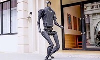 Trung Quốc chế tạo robot hình người chạy nhanh nhất thế giới 