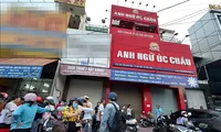 Trung tâm Anh ngữ đột ngột đóng cửa, hàng trăm phụ huynh điêu đứng