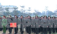 Hơn 700 tân binh bước vào khóa huấn luyện tại Trung đoàn cảnh sát cơ động Bắc Trung Bộ