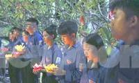 Tuổi trẻ Nghệ An, Hà Tĩnh thắp nến tri ân các Anh hùng liệt sĩ