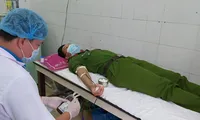 Bí thư đoàn xã 11 lần và Trung úy công an 7 lần hiến máu cứu người
