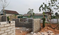 Xây nhà, trồng cây &apos;đón&apos; đền bù tuyến cao tốc qua Hà Tĩnh