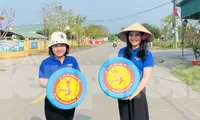 Thanh niên Hà Tĩnh &apos;biến&apos; lốp xe thành đồng hồ