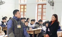 Ý chí mạnh mẽ của nam sinh tật nguyền suốt 11 năm đạt học sinh giỏi