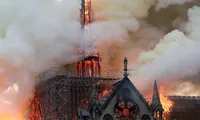 Các nhà điều tra đang tiến hành làm rõ nguyên nhân vụ cháy Nhà thờ Đức Bà Paris