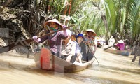 Bến Tre-Trà Vinh liên kết tua sông nước