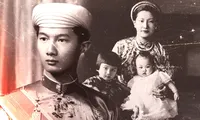 &apos;Mỗi lần hoàng hậu Nam Phương mang thai, vua Bảo Đại lại có một người tình&apos; 
