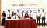 Sở GD&amp;ĐT Hà Nội ký kết thỏa thuận hợp tác giáo dục di sản cho học sinh