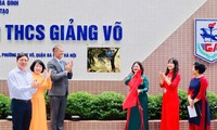 Trường THCS Giảng Võ gắn biển trường có chương trình dạy tiếng Pháp đạt chuẩn quốc tế