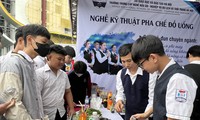 Hơn 10.000 học sinh, sinh viên tham gia ngày hội giáo dục nghề nghiệp